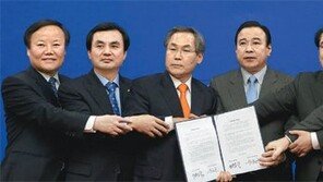 與 ‘담뱃값 인상’ 野 ‘대기업 비과세 축소’ 실리 챙겼다