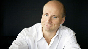 파보 예르비 “한국 관객과 나 사이엔 좋은 감정의 기류 흐르는 듯”