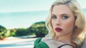 스칼렛 요한슨-로메인 도리악 결혼…‘거쳐간 남자만 몇 명이야?’