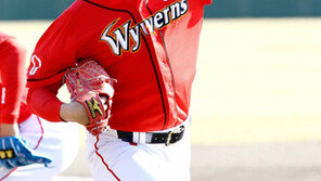 군복무 마치고 돌아온 SK 정우람 “매일 나와의 싸움이었다”