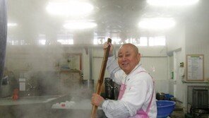 ‘짜장 20만 그릇 보시’ 착한 짜장면 만드는 스님 사연은