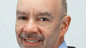 “CAE 마법… 반복 시뮬레이션 통해 상상 뛰어넘는 디자인”