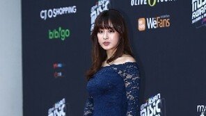 MAMA 2014 강소라 시스루 패션 화제 “역시 패션의 완성은 얼굴과 몸매”