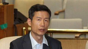 “北 자금으로 선거 지원” 주장해 고소당한 김영환, 검찰 출석