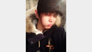 윤균상 ‘피노키오’ 촬영 인증샷, 머리에 피 흘리며 ‘깜찍 표정’