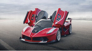 페라리, ‘FXX K’ 최초 공개 “1050마력, 91.8kg.m 이게 車야?”