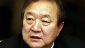 정대철 “문재인 당 대표 되면 내년 7~8월 쯤 당 쪼개질 것”