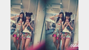 김유정 이영유, 절친 인증샷 찰칵 ‘깜찍한 트윈룩’
