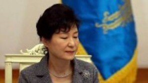 朴대통령 찌라시 언급, "지만 부부 청와대에 얼씬도 못하게 한다"