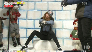 이성경, 손담비 ‘의자춤’ 완벽 재연…늘씬 각선미가 “미쳤어”