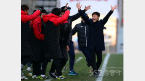 또 한명의 ‘니포축구’…승격 이끈 남기일 감독대행