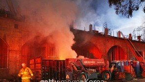 [화보] 美 LA 대형 화재 발생… 주요도로 교통대란