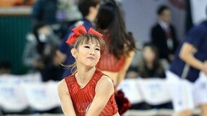 [포토] 치어리더, 열띤 섹시 응원에 분위기 UP