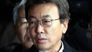 정윤회 검찰 출석 “엄청난 불장난에 춤춘 사람, 다 밝혀질 것”