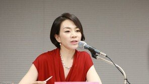 ‘땅콩리턴’ 조현아, 비난 여론에 결국 사표 제출… 검찰 수사 착수