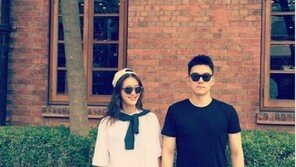 이현이, 훈남 남편과 다정한 모습 “좋아하는 사진”