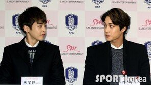 ‘엑소’ 카이·시우민, 대한축구협회 명예사원 위촉… 훈훈한 외모
