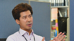 항공기 동체재료 티타늄, 임플란트 소재로 각광