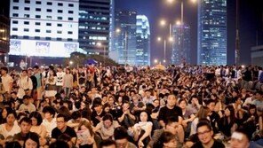 홍콩 우산혁명 종료, 젊은이들   “韓 민주주의 본받고 싶다”