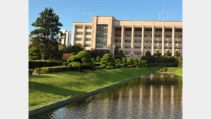 [2015 대학가는길]인하대, 모든 학과 ‘수능100%’ 모집… 대부분 ‘수능70%’와 복수 운영