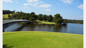 제이홀리데이, 숲과 호수 서일본 최대 72홀 골프장 ‘우베72컨트리클럽’ 