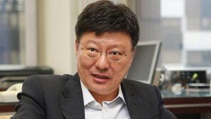 박지만 참고인 신분으로 오후 검찰 출석 “들어가서 이야기 하겠다”