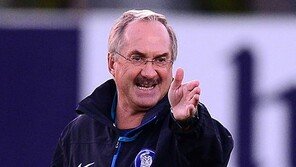 슈틸리케 “28명 모두 경쟁 펼쳐야 한다”