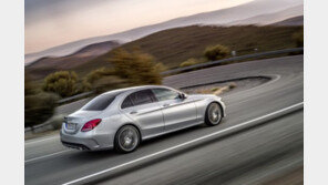 벤츠, C250 블루텍 4메틱 출시 “두 마리 토끼 잡아”