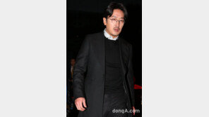 ‘허삼관’ 하정우 “父 김용건, 지금까지 현역활동 대단한 일”