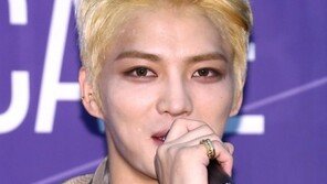 ‘스파이’ 김재중 “극중 母 배종옥, 내 애인 역할해도 될 것 같다”
