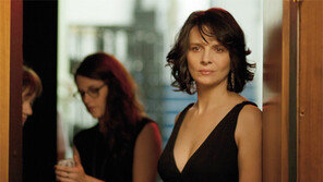 내리막길 여배우의 씁쓸하지만 아름다운 이야기 