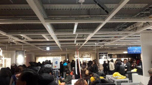 이케아 광명점 개장, 엄청난 인파 몰려… “저렇게까지 가야 하나?”