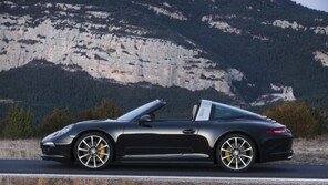 남자들의 ‘드림카’ 포르셰 911 타르가 4S, 여기자가 타보니…