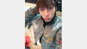 비투비 ‘울면 안 돼’ 음원 홍보 “많이 사랑해주세요”…깜찍 셀카