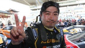 ‘2014 슈퍼레이스’ MVP 조항우…큰 경기에 강했다