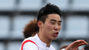 박주영 대신 ‘이정협 잠재력’ 택했다