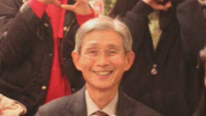 뺑소니車에 뺏긴… ‘횡단보도 선생님’