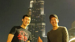 세계최고 빌딩 앞, 세계최고 짝