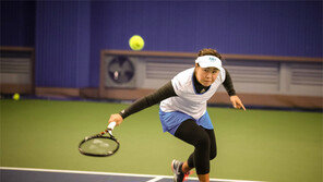 이예라-이소라, 실업마스터즈 테니스 단식 쟁패