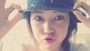 미쓰라진 권다현 2년째 열애… 시사회서 손 붙잡고 연인 선언