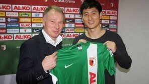 지동원 아우크스부르크 이적… 두 번 임대생활 끝에 ‘완전’ 영입