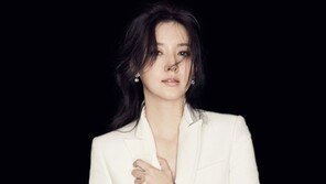 ‘쌍둥이 엄마’ 이영애 “엄마가 된 후 주변을 돌아볼 여유가 생겼다”