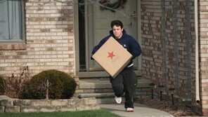 택배 기사 따라다니며 물건 훔쳐온 10대 청소년… “수법보니”