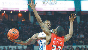 공수 펄펄 SK헤인즈 “슛 어림없다”