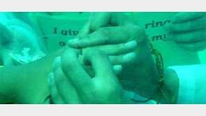 몰디브, 바닷속·산호섬에서 단 둘만의 로멘틱 결혼식…