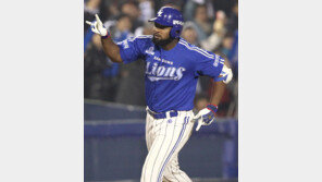 삼성, ‘4번같은 1번’ 나바로 잡았다