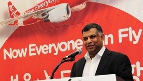 에어아시아 회장 “참사 기간동안 탑승자·가족 함께 할 것”