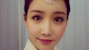 ‘MBC 연기대상’ 대상 이유리, 근황 보니 “새하얀 한복에 족두리” 단아