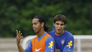 호나우지뉴, 카카와 한솥밥?…올란도 시티 이적설 제기