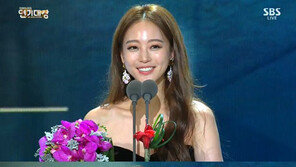 한예슬, 연인 테디 언급 “내가 너무 사랑하는 내 남자친구 테디에게…”